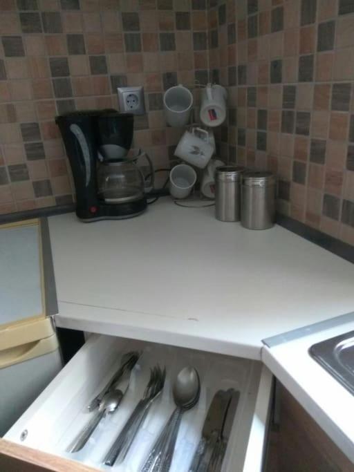 Nice& Cozy Flat 1Min From The Heart Of Athens.Wifi Luaran gambar